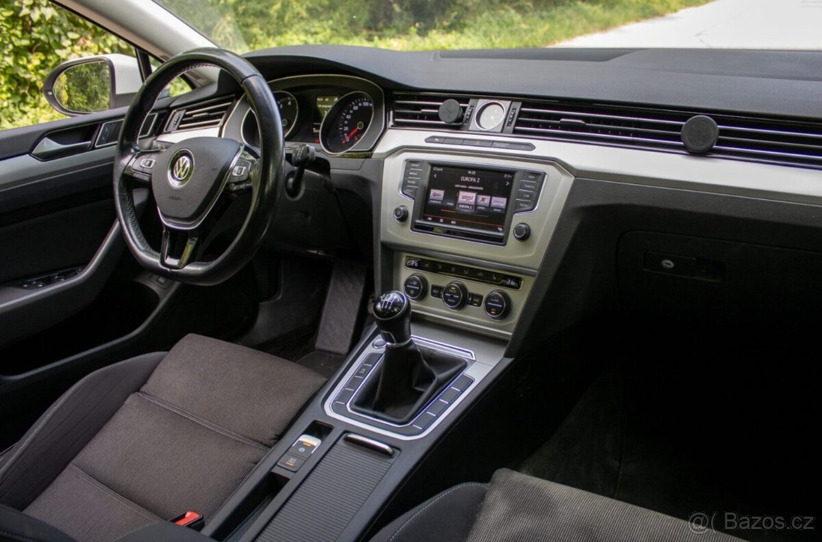 Volkswagen Passat Variant 1.4 TSI 110 kW - 11