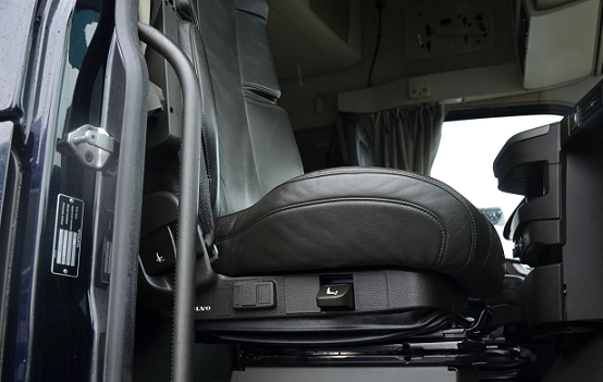 Volvo FH540 - tahač návěsů - 11