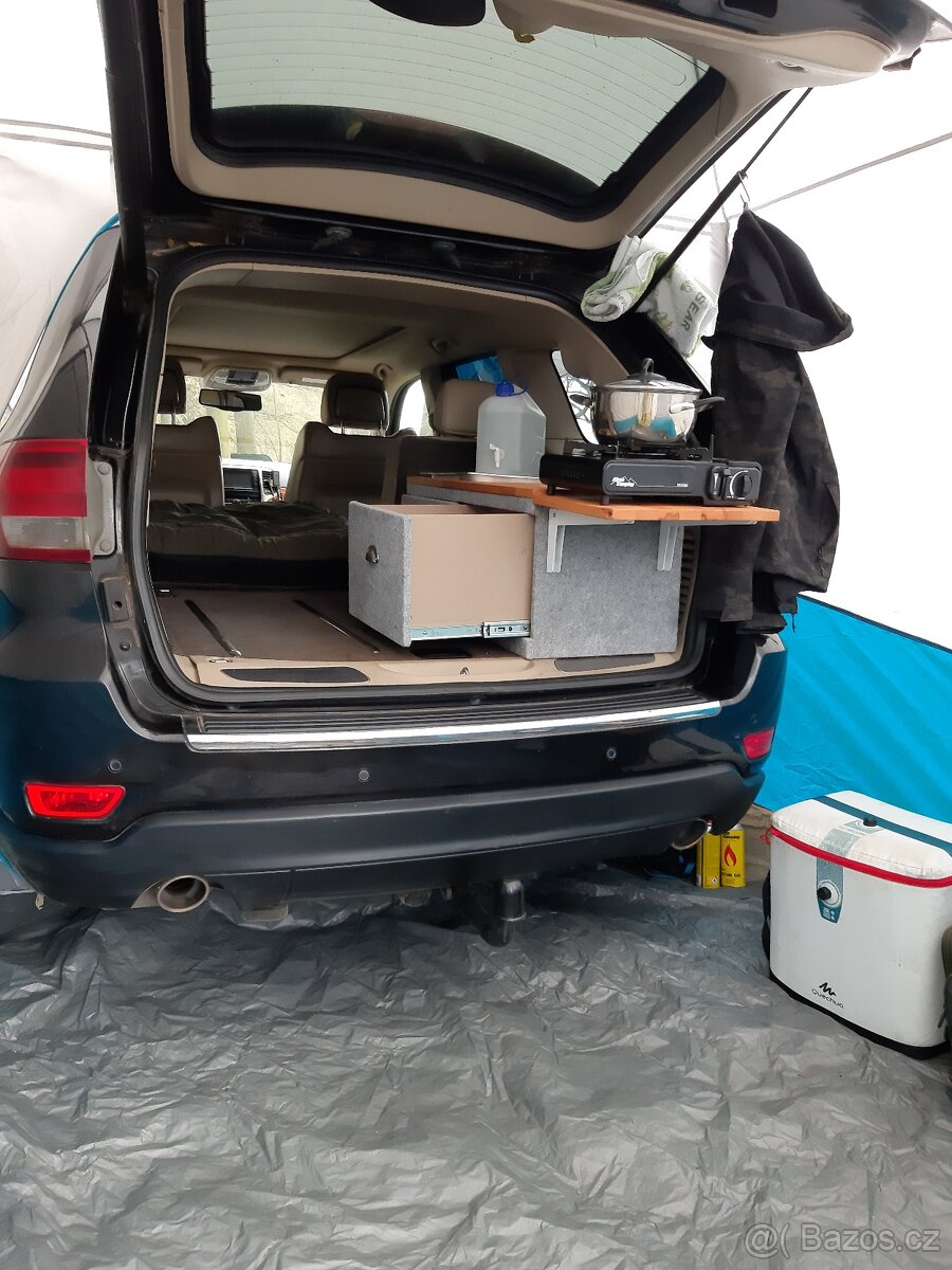 Jeep grand Cherokee + vestavba, nové pneu - 11