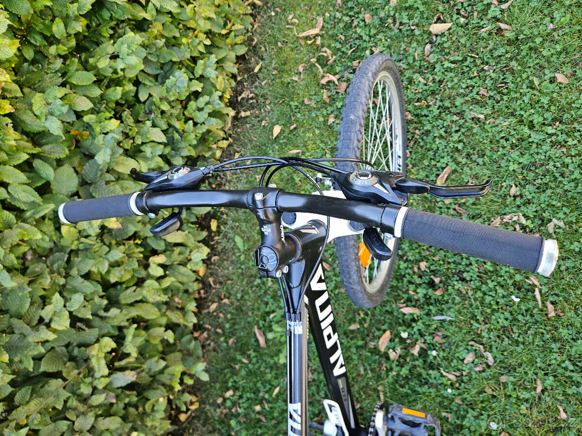 Menší 26" horské hliníkové kolo ALPINA, rám 15,5" (S) - 11