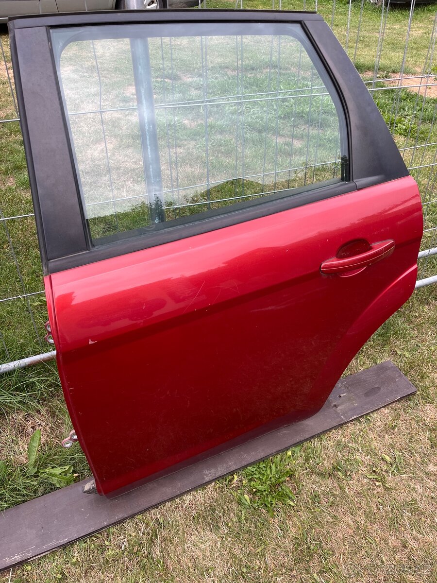 Ford Focus II 1.8 tdci díly - 11