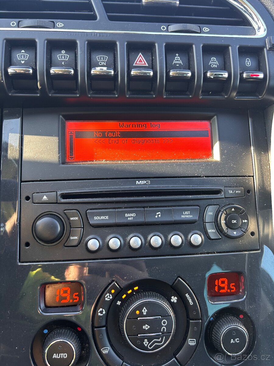 Peugeot 3008 1.6 hdi - 11