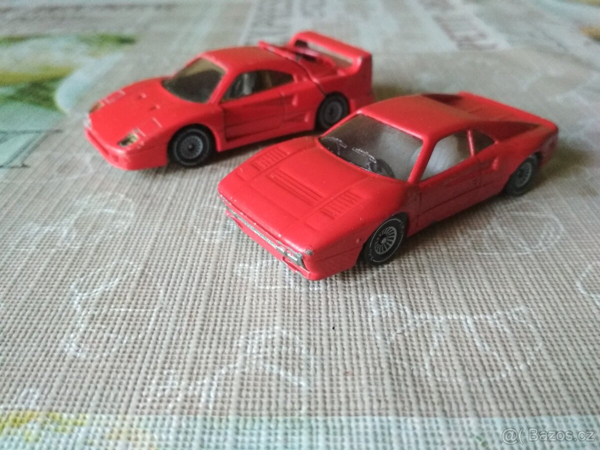 autíčka - modely Ferrari - 11
