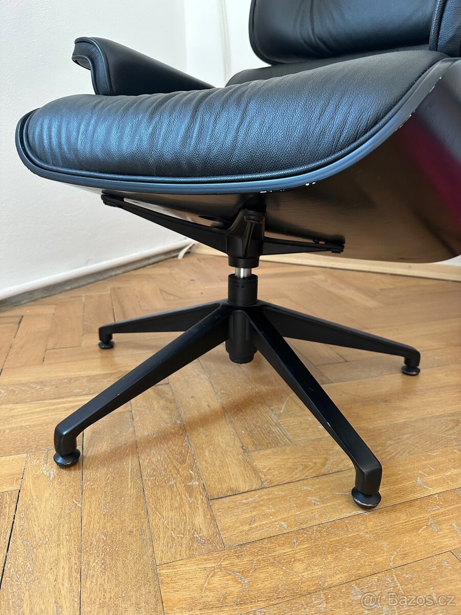 Černé křeslo - 11