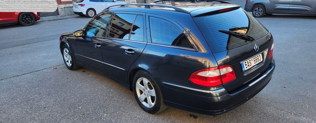 Mercedes-Benz Třídy E, 320 CDI NAVI KŮŽE TAŽNÉ XENON - 11