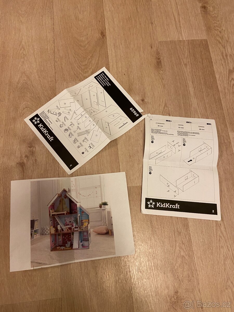Domeček pro panenky značky KidKraft - 11