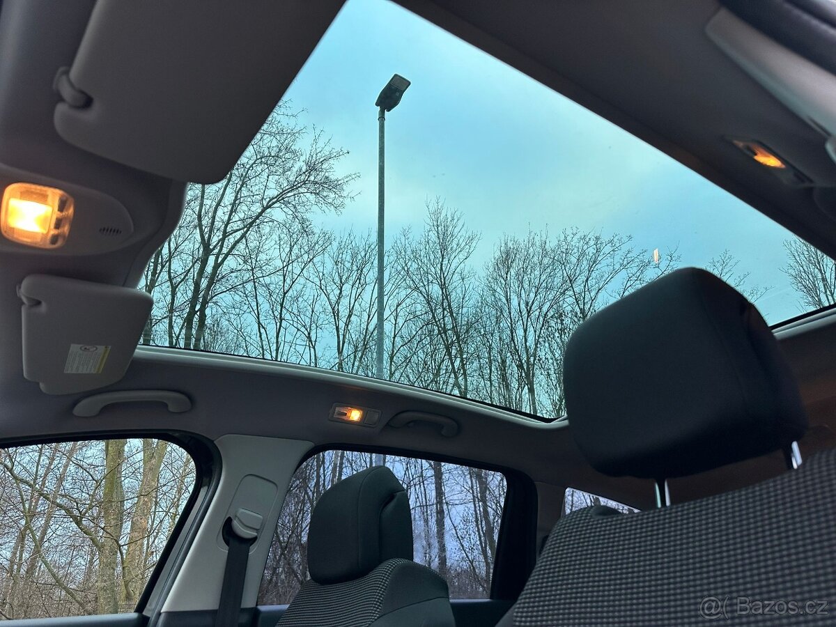 Peugeot 5008, 1.6 115 kW PANORAMA - 11