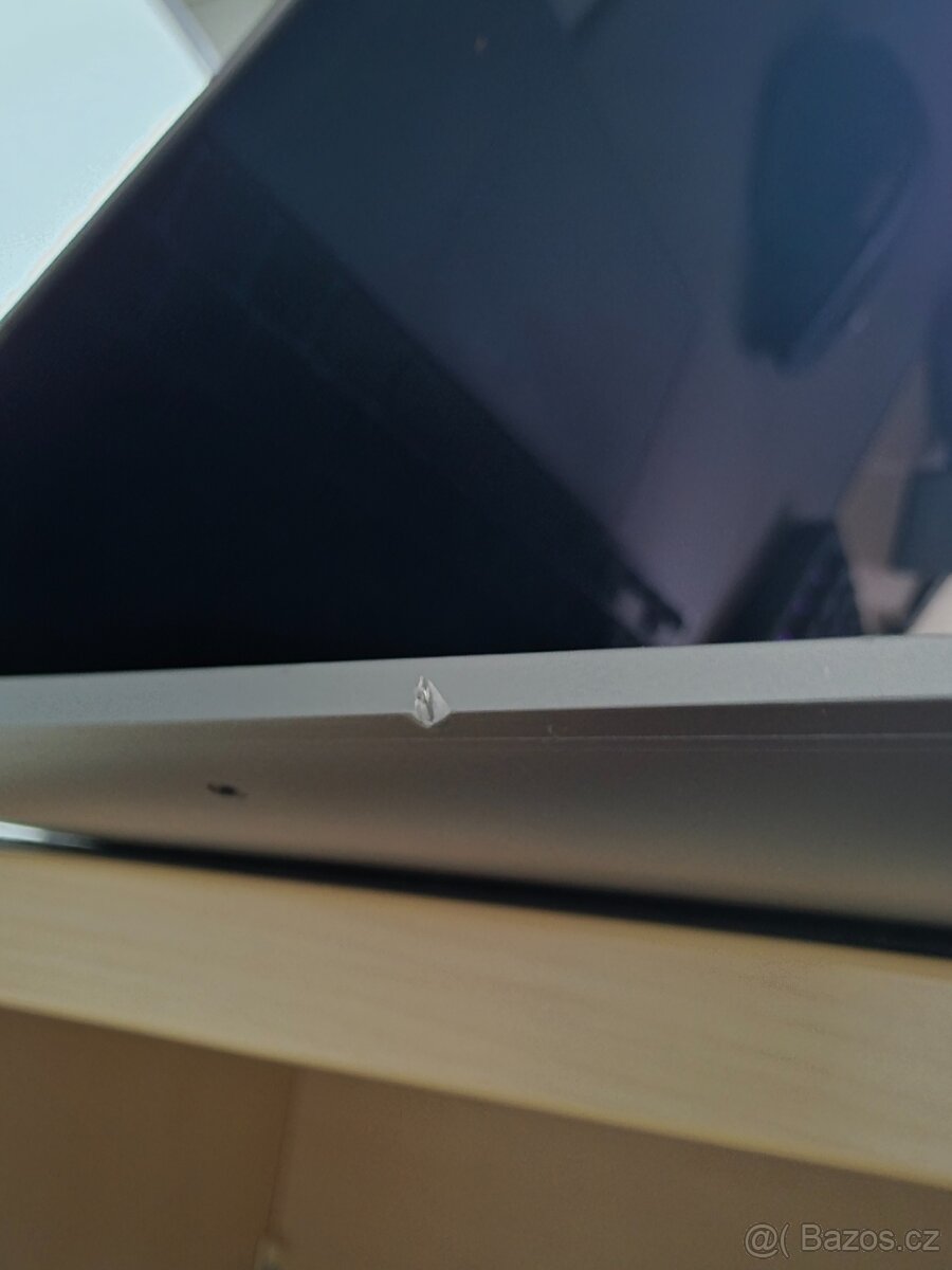 NEFUNKČNÍ MacBook Air 13 s i3 (2020) - 11
