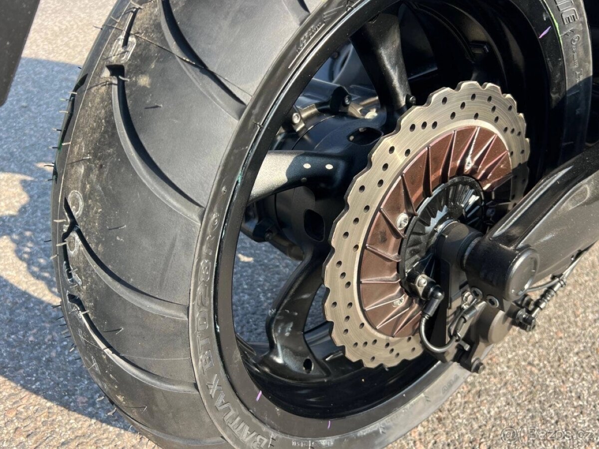 Prodám YAMAHA V MAX - 11