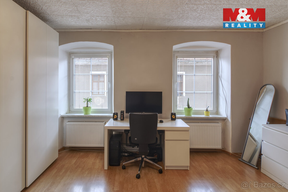 Prodej rodinného domu v Velvarech, ul. Slánská - 11