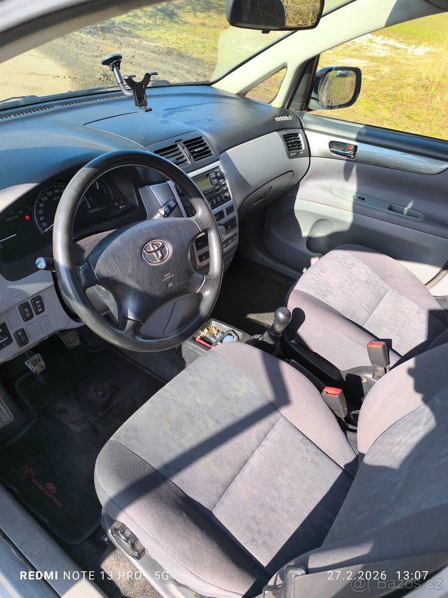 Avensis Verso 2.0 D 85kw - 11