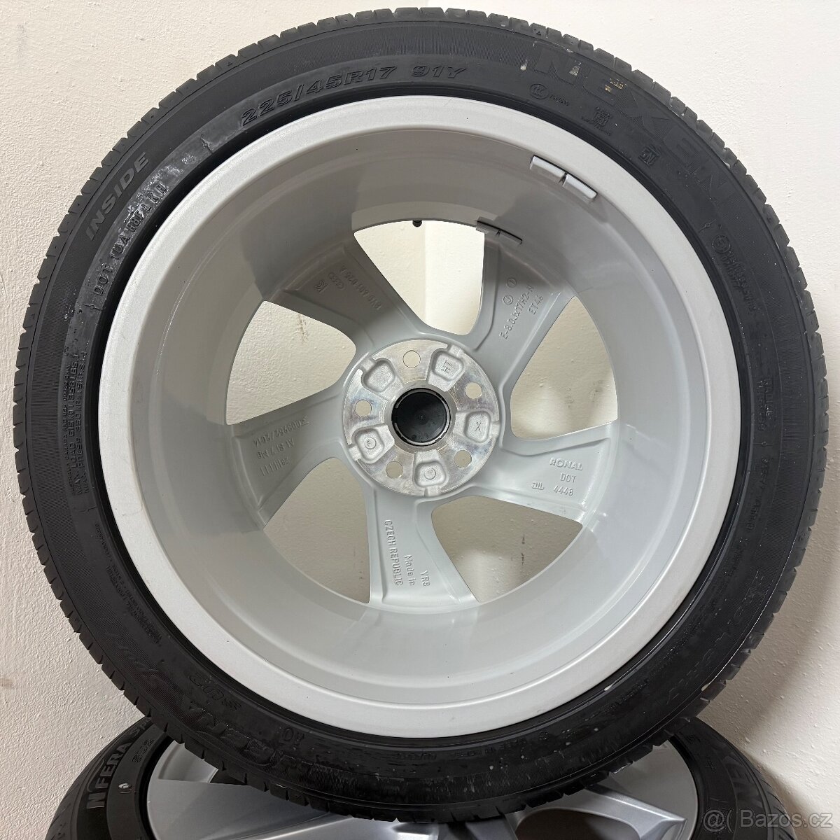 AUDI A3/VW GOLF 5x112 R17 ET46+LETNÍ 225/45R17 7mm - 11