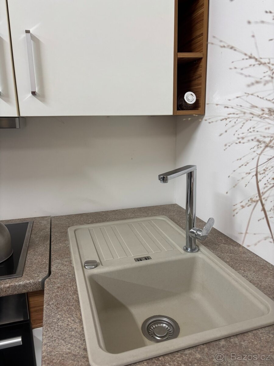 Kuchyně MELODI ve dvou barvách - 11