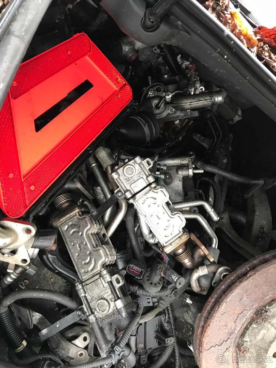 VW Phaeton 3,0TDI V6 2005 4x4 - pouze díly - 11