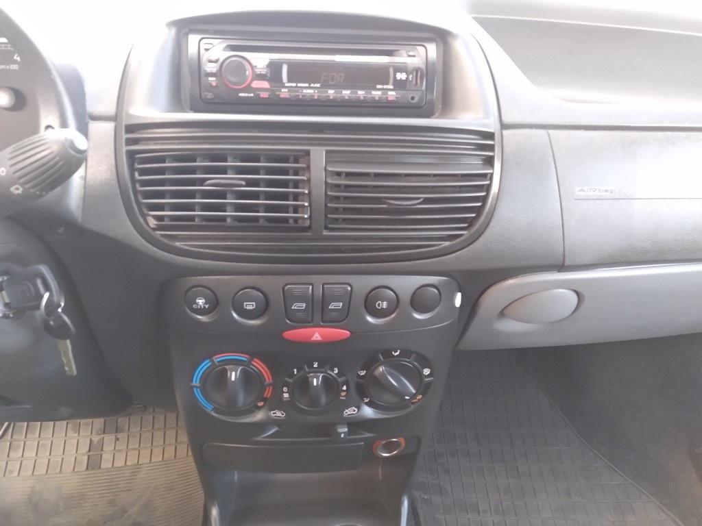 FIAT PUNTO 1.2 8V - 11