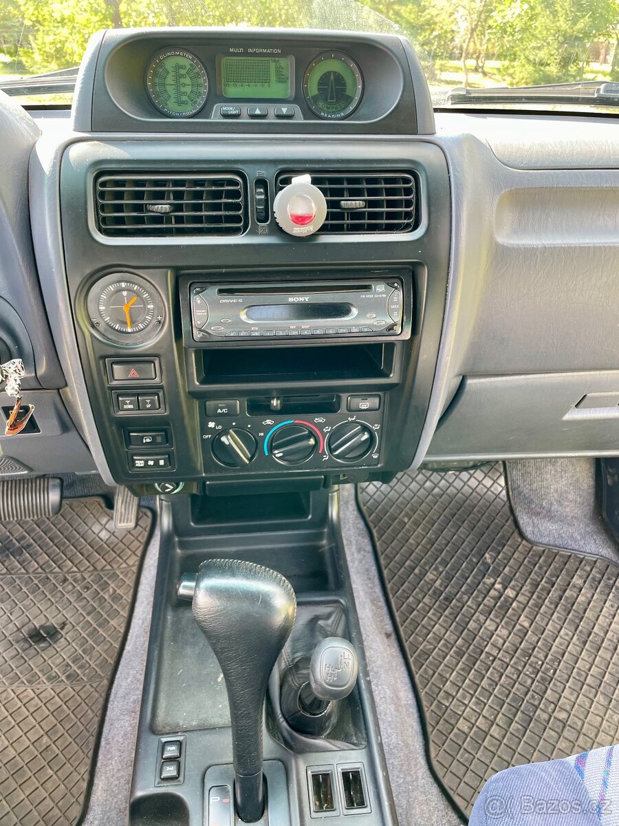 Toyota Land Cruiser KZJ 90 - 11