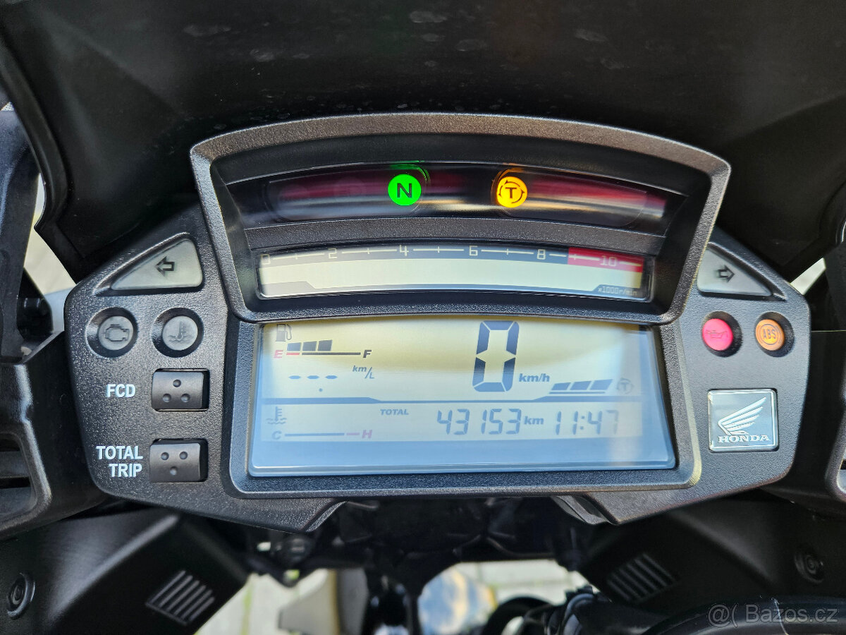Honda VFR 1200X Crosstourer ABS Manual - 11