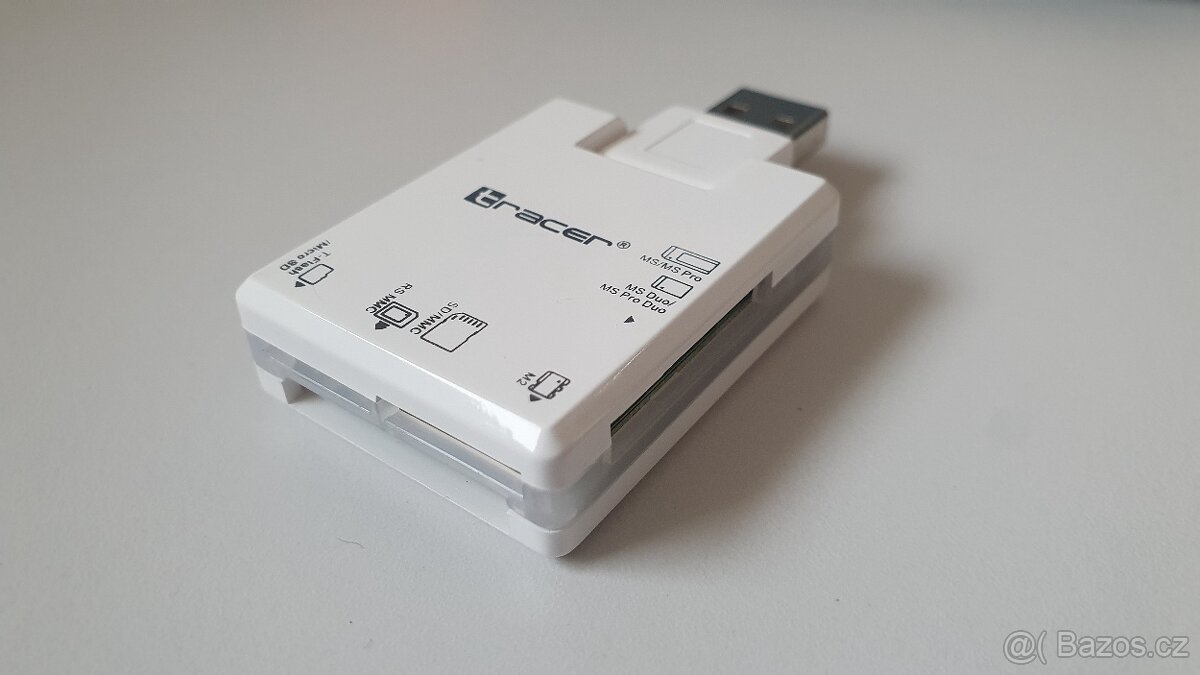 Různé drobné elektro a součástky k počítačům - 11