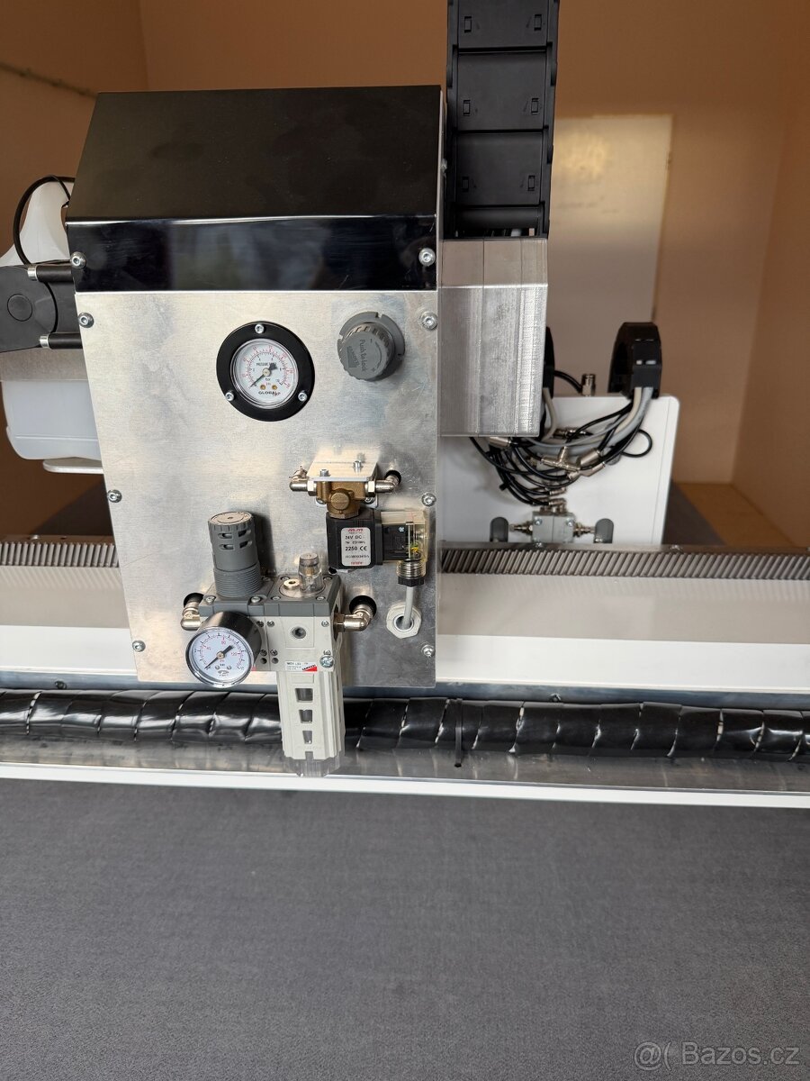 CNC Router RM MX 180230 Spěchá - 11