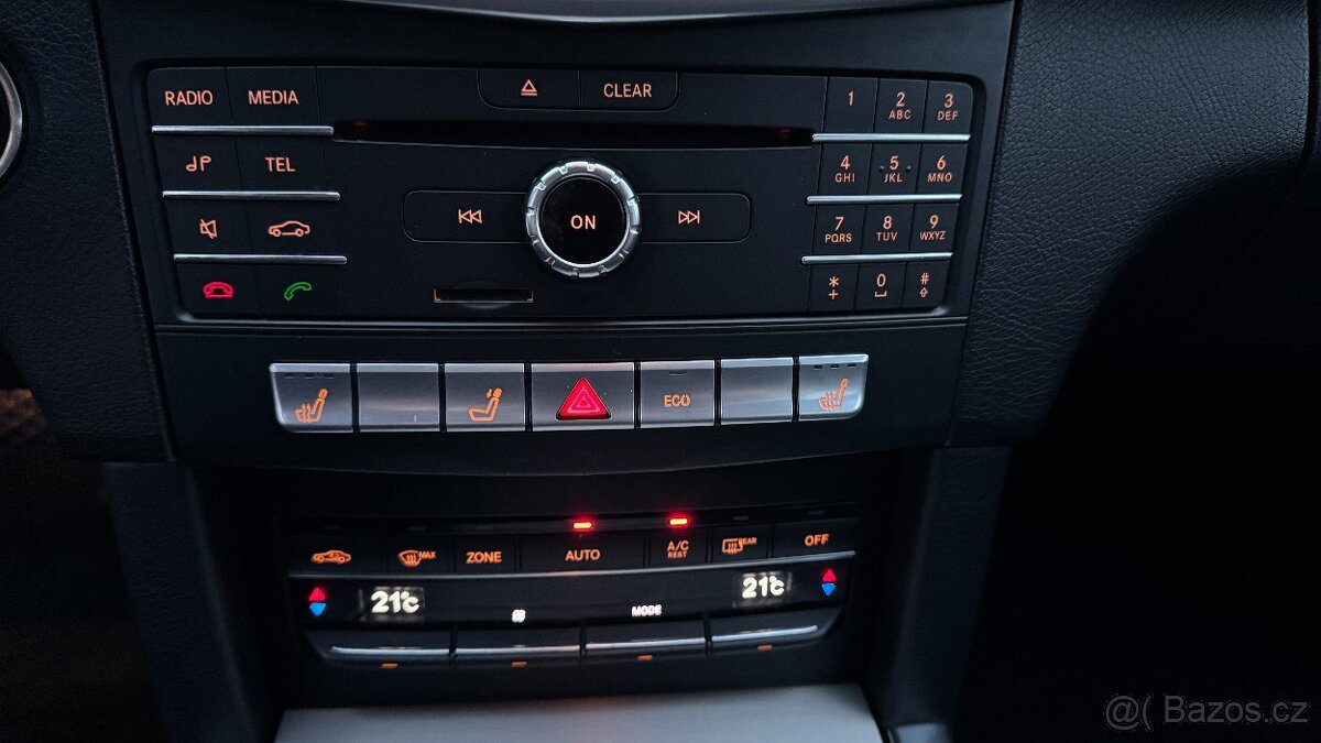 Mercedes-Benz E 200 BLUETEC - 11