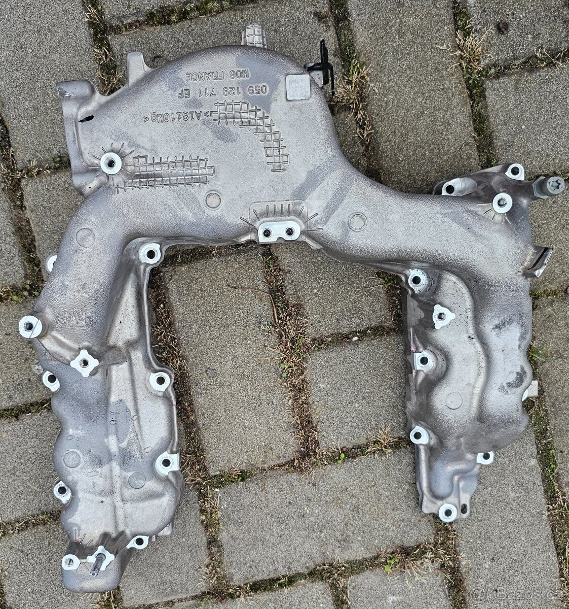 Díly z motoru DPY 210kw - 11