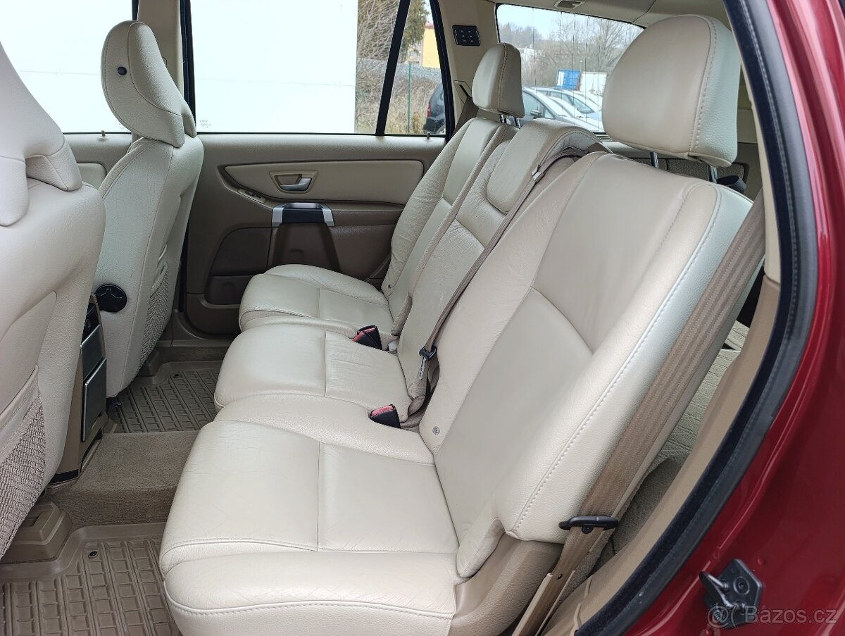 Volvo XC90 2, 4 D5 AWD Automat Kůže Xenon - 11