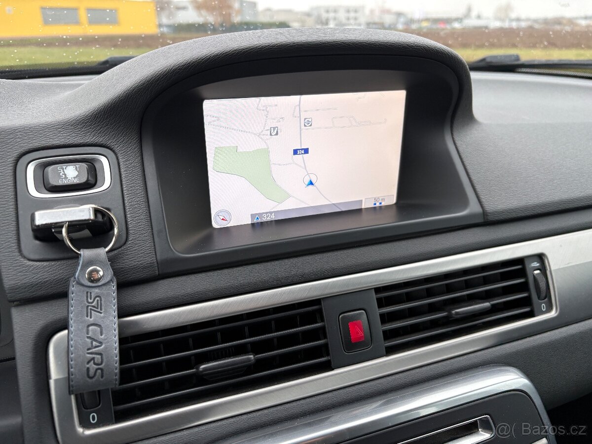 VOLVO V70 2.0 D4 KINETIC //2011 5-VÁLEC NAVIGACE SERVISKA - 11