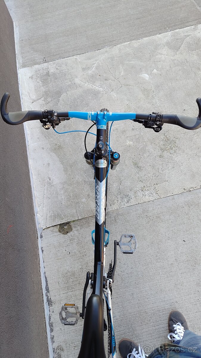 Celo-odpružené horské kolo FOCUS - 11