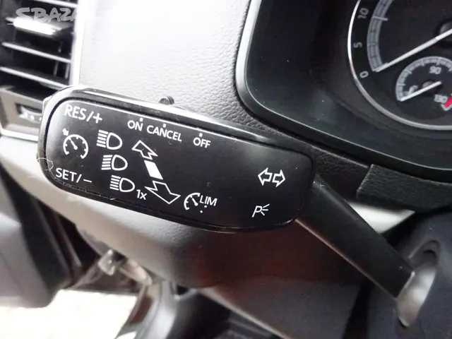 Škoda Karoq 1.6 TDI r.v.2017 (85 kw) 1.Maj.serv.kn ČR - 11