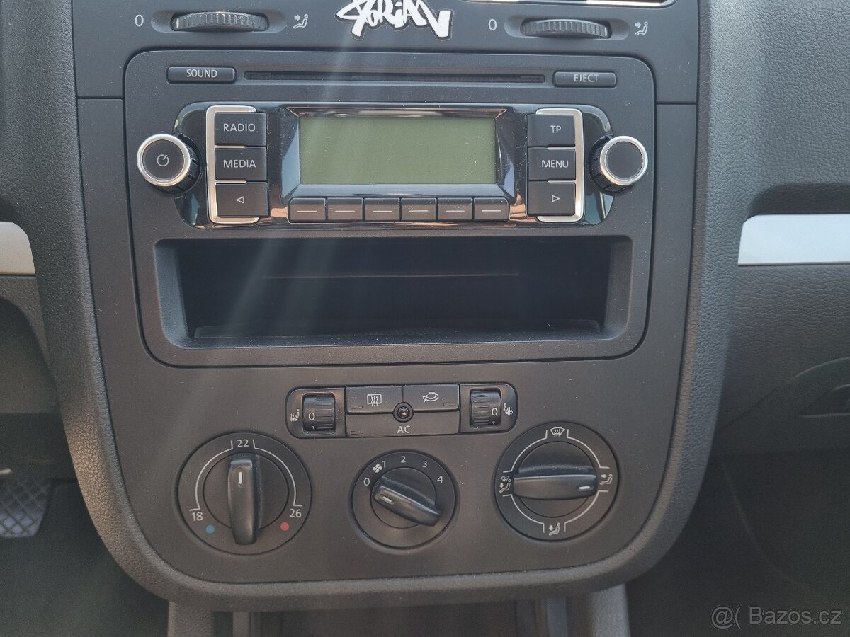 VW Golf V facelift, 1,4 TSI 90kw, manuál 6q, výhřev, senzory - 11