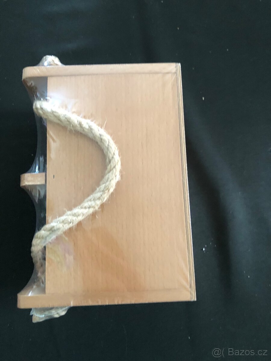 Nový dřevěný stojan na příbory Kofola deset kusů - 11