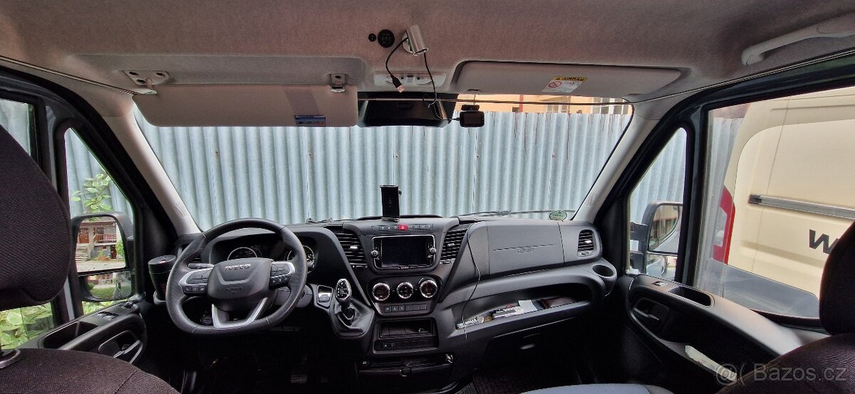 Iveco Daily obytná vestavba - 11