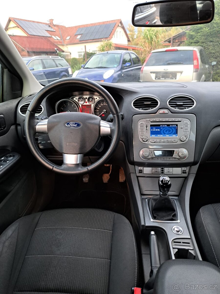 Ford Focus 1.6 benzín 74kW - 11
