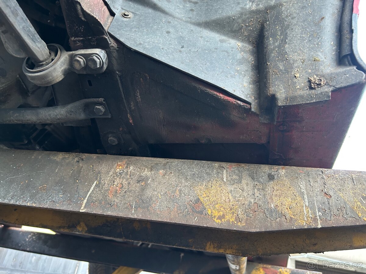 Bmw e36 316i Compact (havarovaný) - 11