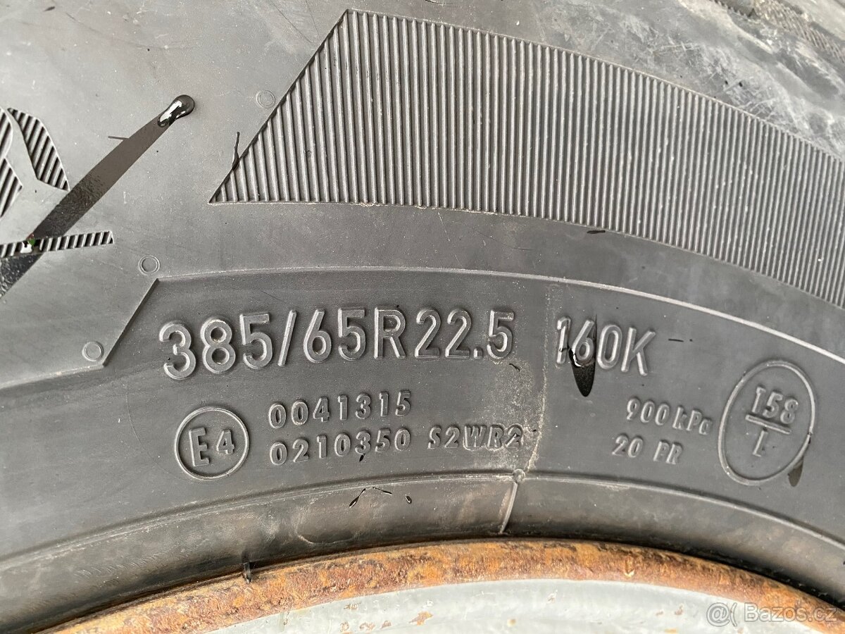 UMIKOV 2004 VIN 009 - 11