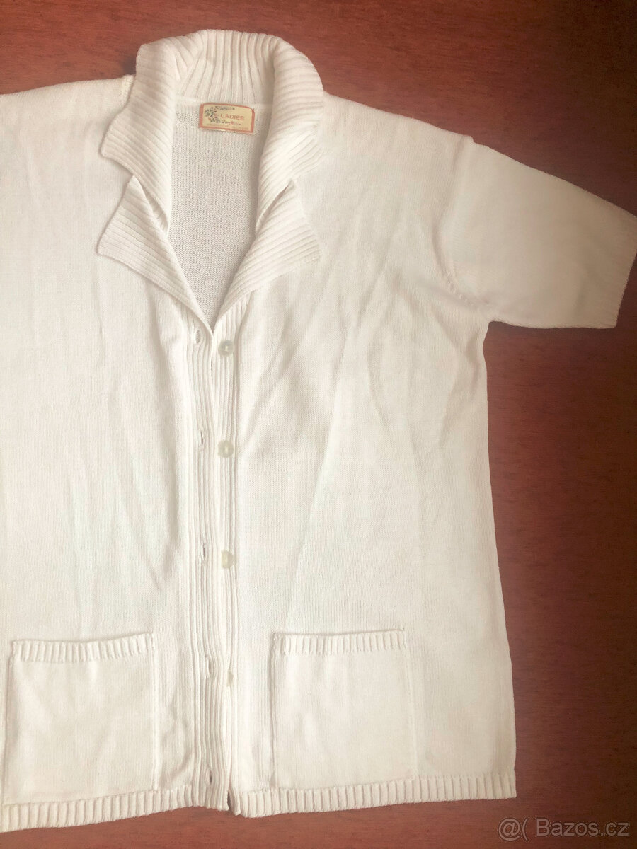 Bundy a svetry XXL - 11