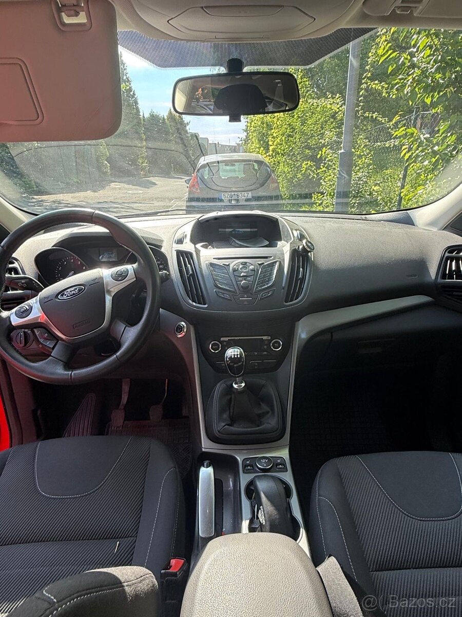 Ford Kuga 1,5 - 11