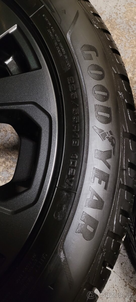 Subaru Forester,alu 18',černé,5x114,3, zimní pneu - 11