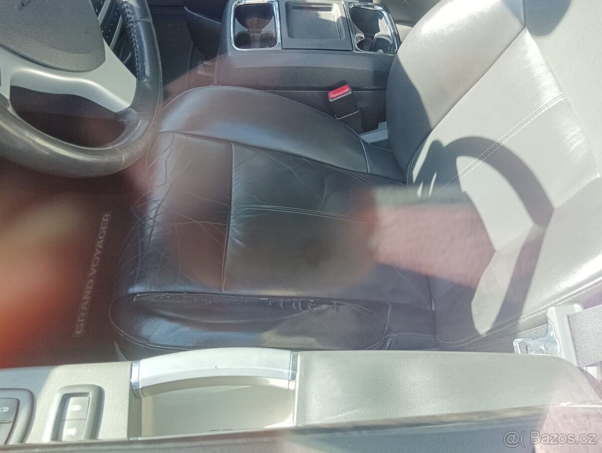 Chrysler grand Voyager - 11