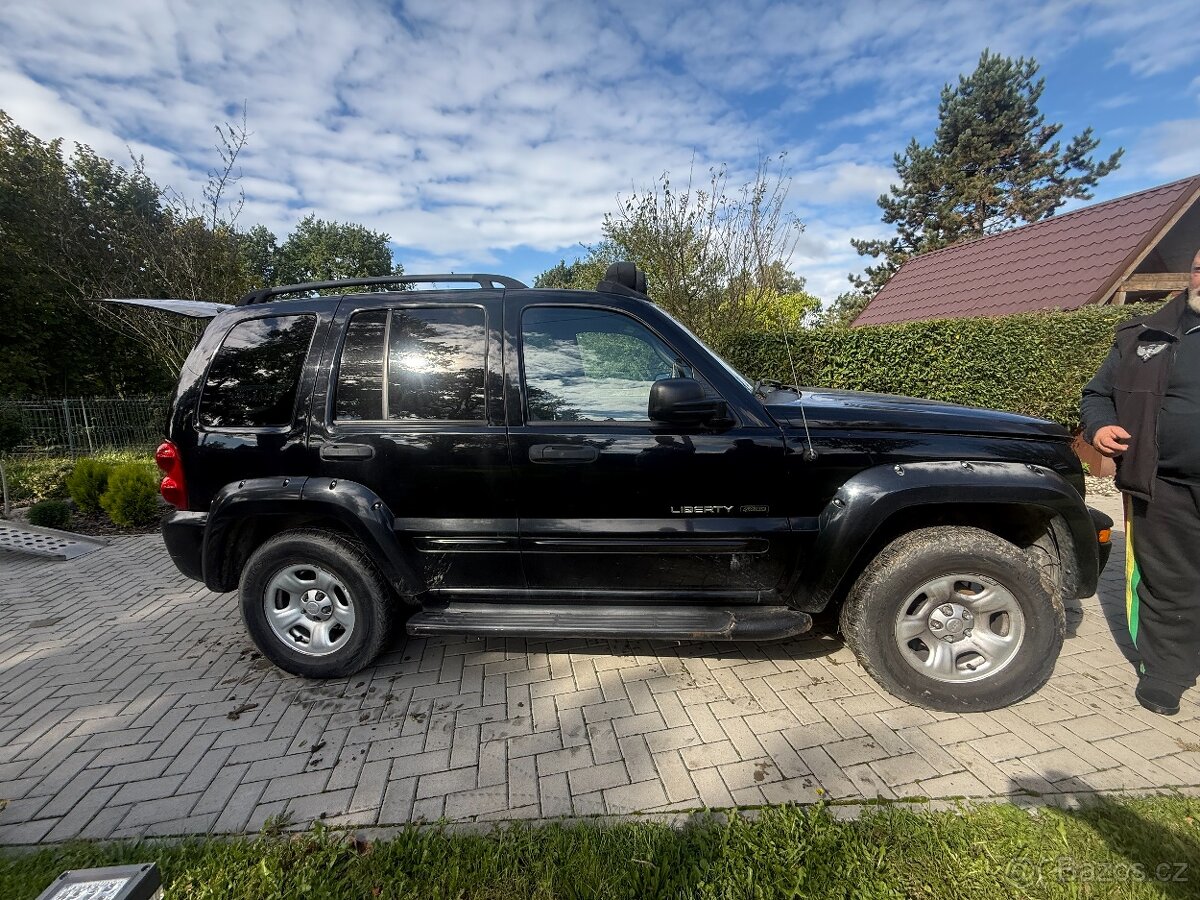 Jeep Liberty 3,8 v6 bez motoru - 11