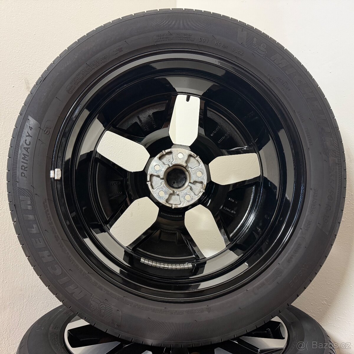 KIA SPORTAGE 5x114,3 R19 ET51+LETNÍ 235/50R19 5mm - 11