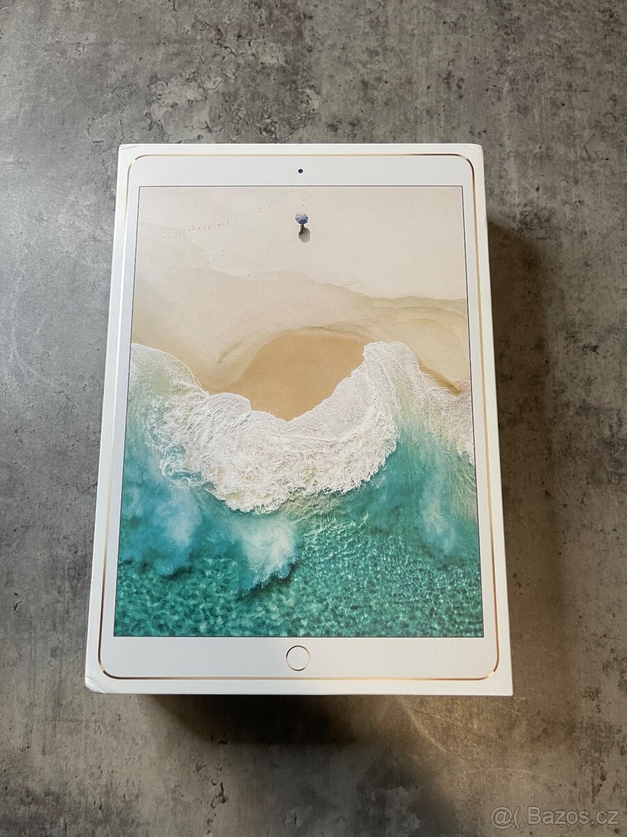 iPad Pro 10.5” 512 GB Cellular + Apple Pencil + Klávesnice - 11