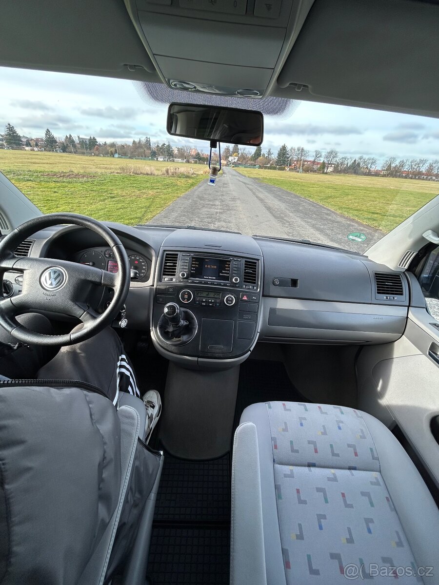 VW Multivan T5 - 11