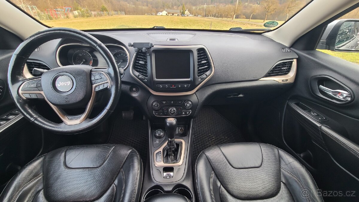 Jeep Cherokee 3.2 Limited LPG - 11