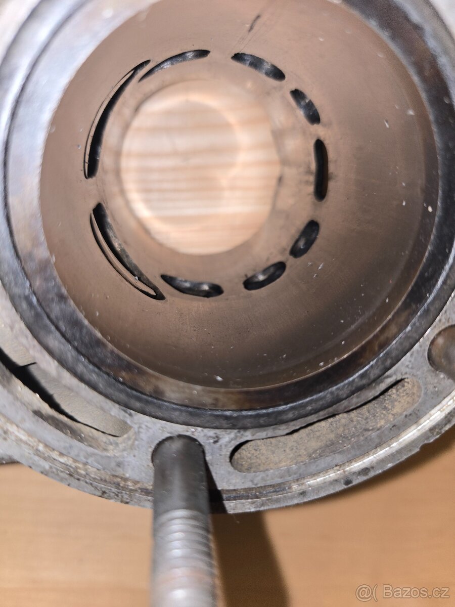 válec husqvarna 125 - 11