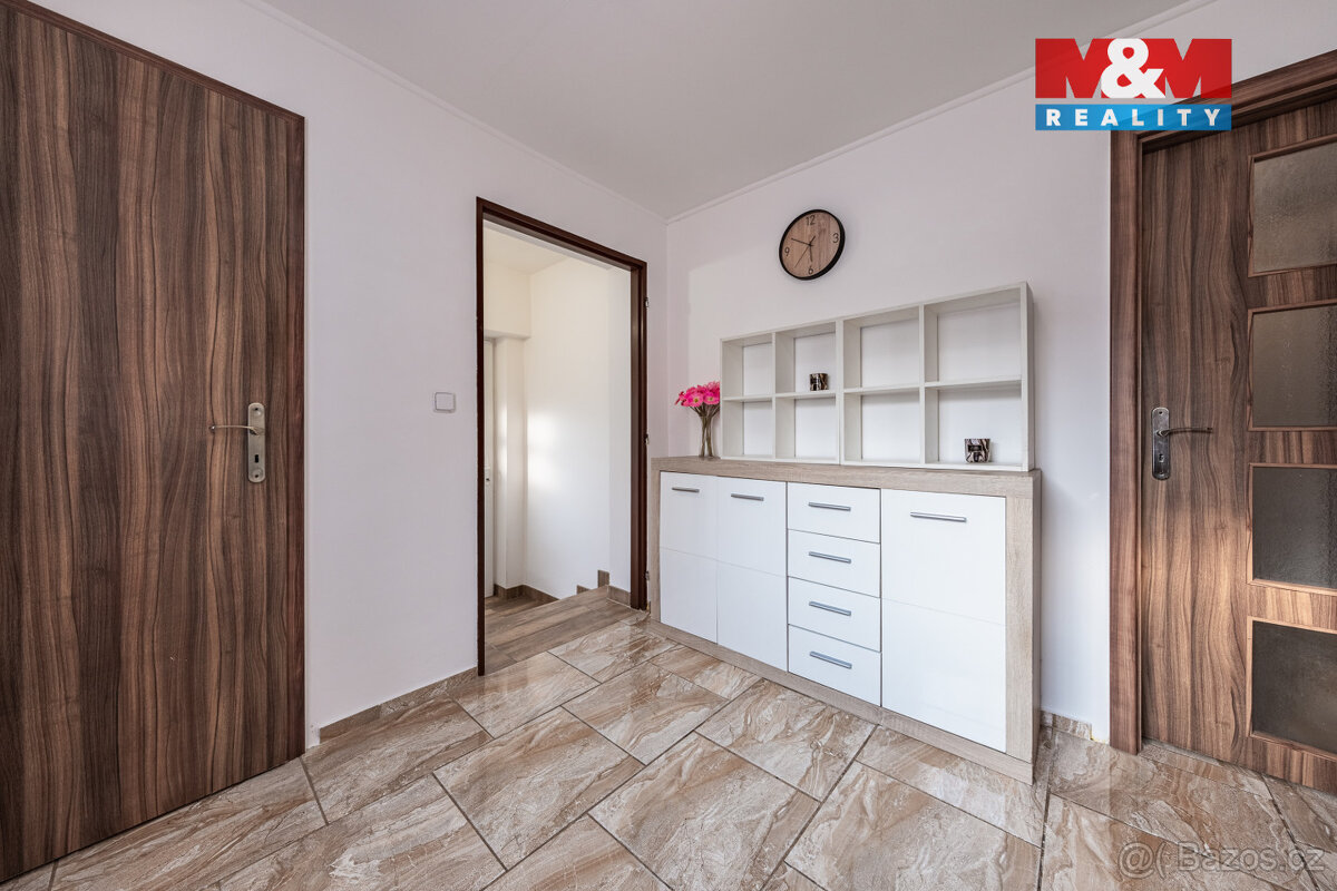 Prodej rodinného domu v Radonicích u Prahy, ulice Příčná - 11