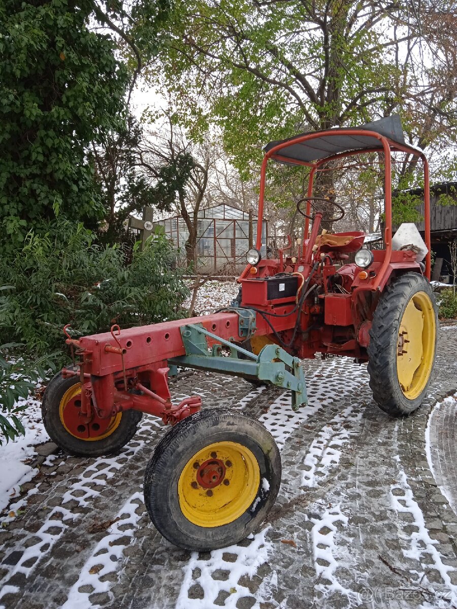 Traktor rs 09 / eres / nosic naradi rs 09 - 11