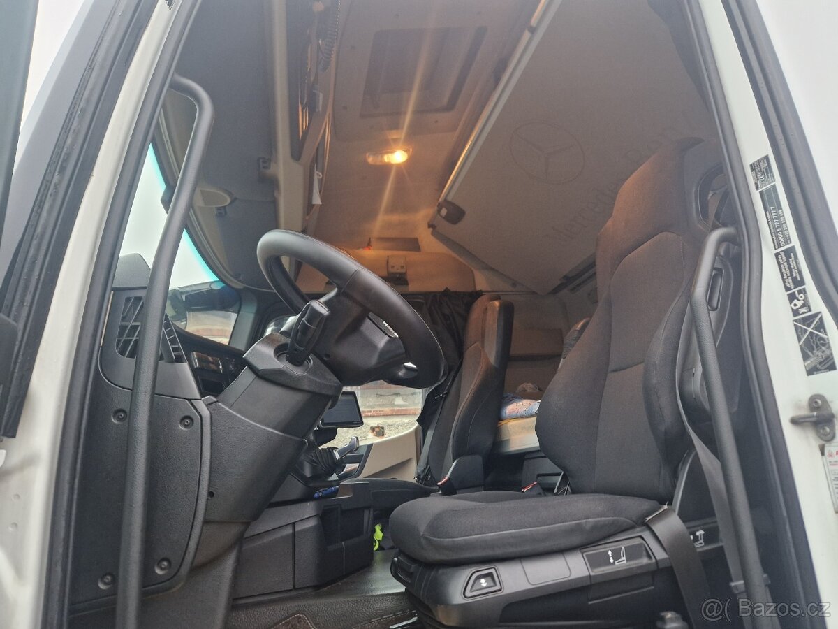 Mercedes-Benz, Actros 1845, hydraulika - 11