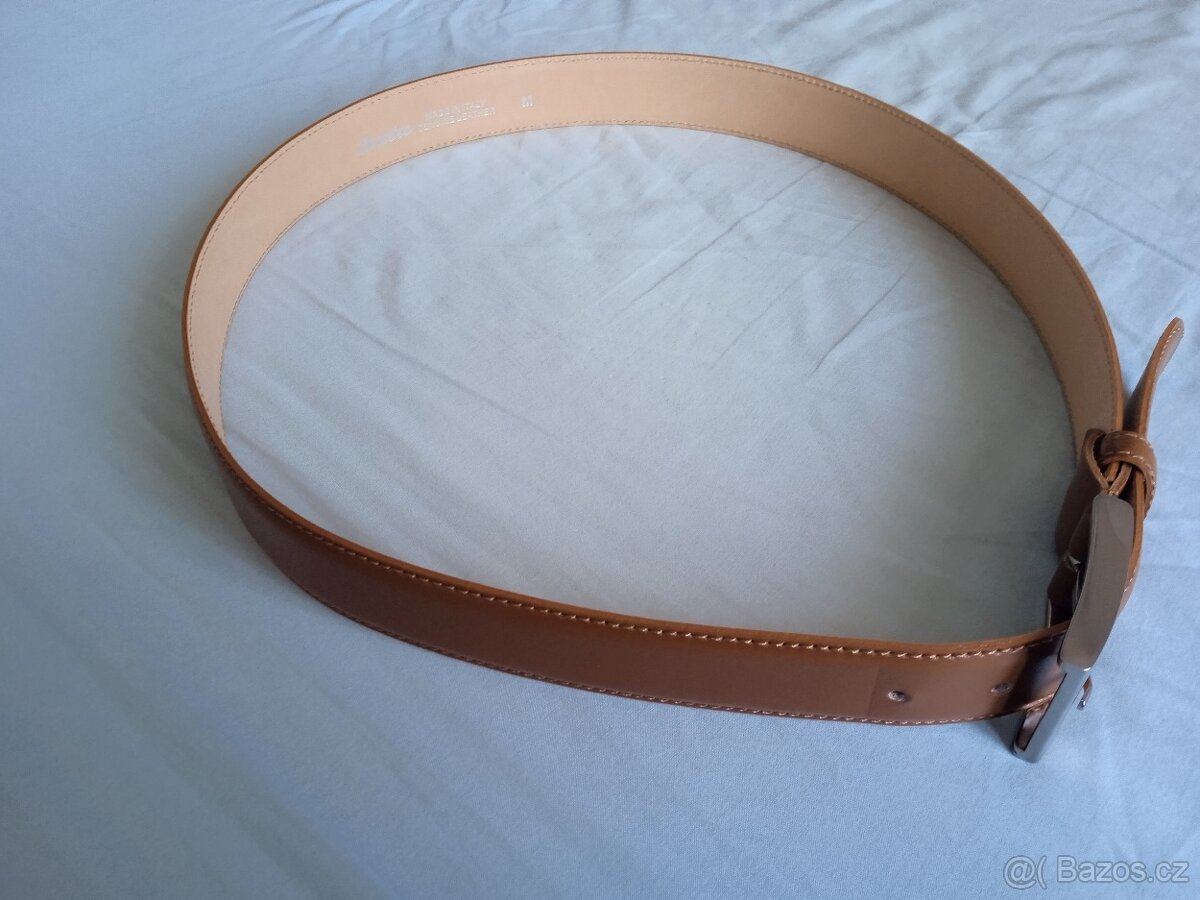 Prodám 2x použitý pánský opasek Baťa - 11