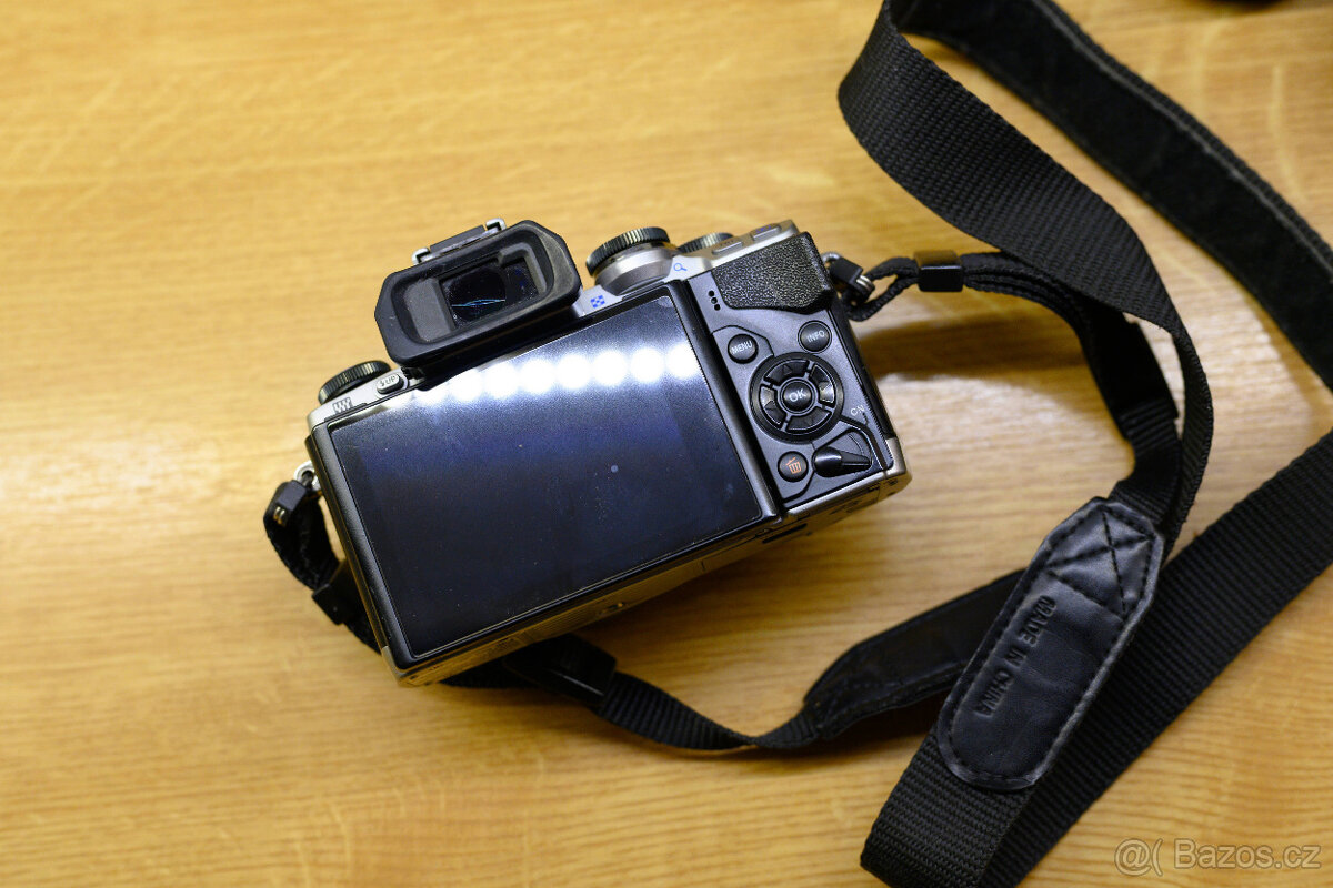 Olympus OMD E-M10 + 14-42 EZ pancake - 11